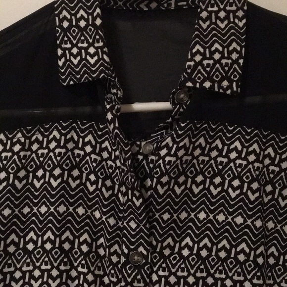 Vans black and white button up blouse - Picture 6 of 6